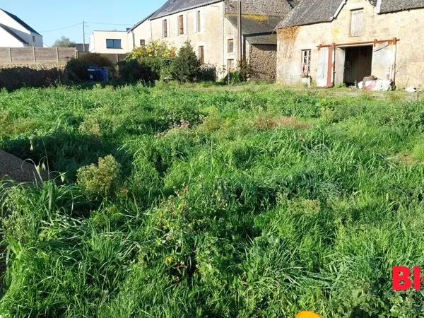 BLOT IMMOBILIER LORIENT - A VENDRE - GUIDEL - TERRAIN CONSTRUCTIBLE VIABILISE 