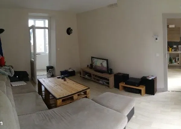 Appartement T3 1er étage rue Lespy à Pau 