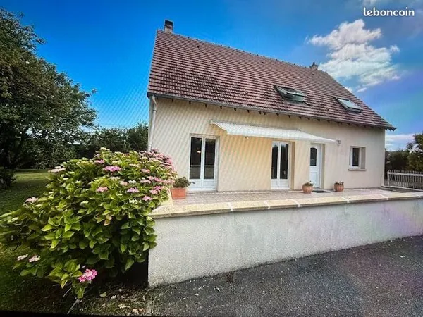 Grande maison , SH : 148 m2, 3km de la mer, 15 km de Bayeux, 20 km de Caen 