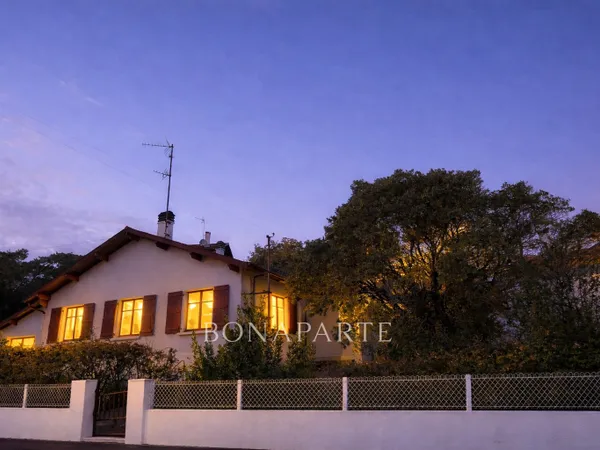 Anglet - Quartier Pignada, maison avec fort potentiel et pro 