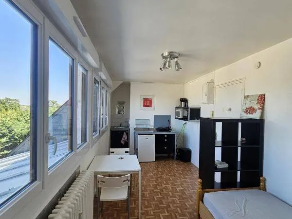 Studio 1 pièce 16 m² 