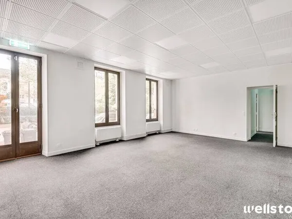 Bureaux 195 m² 