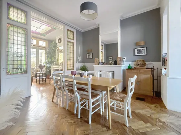 Maison 6 pièces 210 m² 
