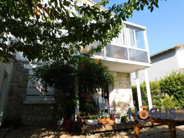 Maison 6 pièces 137 m² 