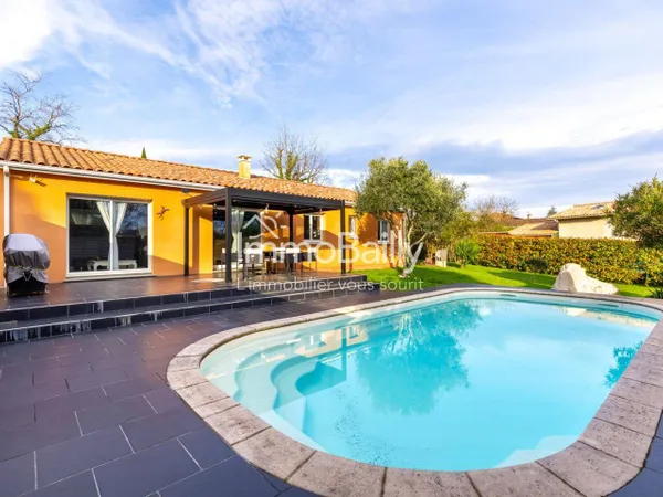 Maison de plain-pied 5 pièces 114 m² 