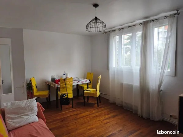Appartement Location Vitry-sur-Seine 3p 55m² 1230€