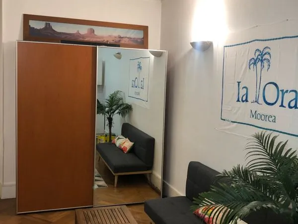 100m PLACE VICTOR HUGO LOFT REFAIT NEUF BEL IMMEUBLE HAUSMANNIEN CALME 