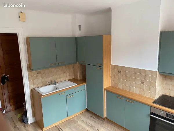 2 pièces - 45m² Quartier Saint-Roch-Valbenoite 