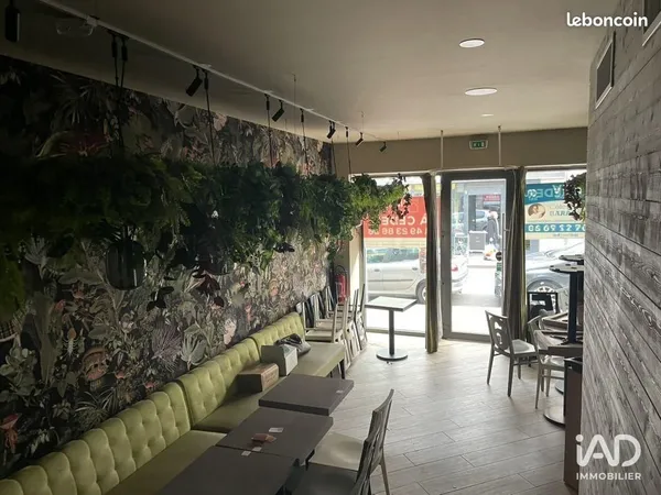 Boutique 70 m² LONGJUMEAU 