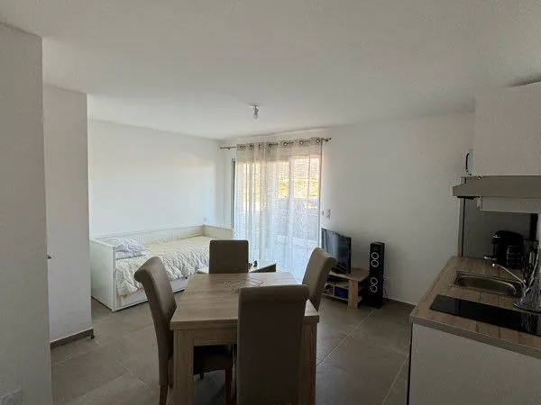 Loue studio meublé 28m2 