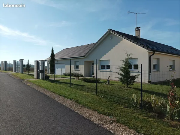 Maison individuelle de 210 m² 4 ch + 2 sdb 