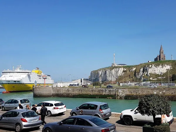 Vente appartement à Dieppe - Emplacement privilégié face à l'entrée du port 
