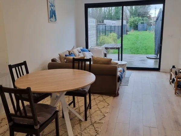 Maison meublée avec jardin - Quartier Plouich. Ecole Européenne / Furnished house with garden - 