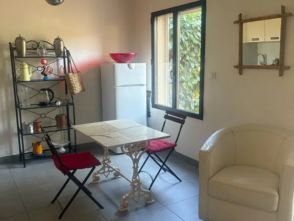 Loue studio jardin à Propriano année scolaire 
