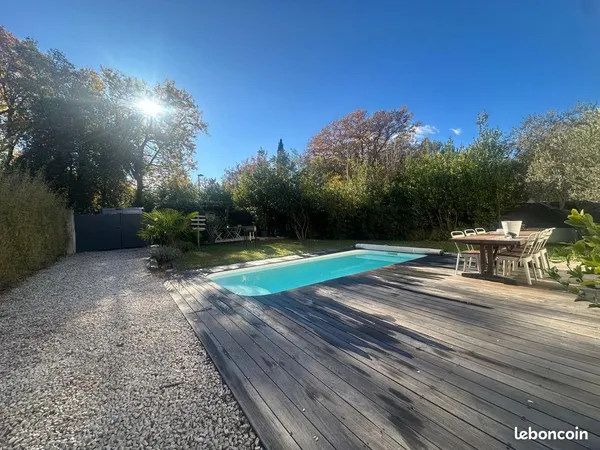 Propriété 5 pièces 122 m² 