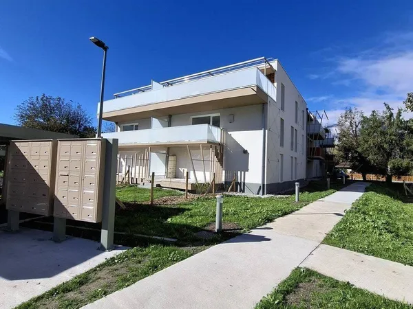Parking - Garage Vente Domène   5000€