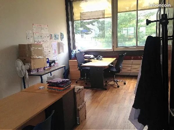 Bureau 320 m² 