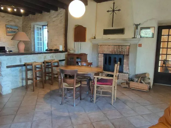 Maison 4 pièces 142 m² 