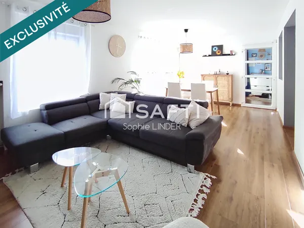A Peltre maison de 135 m2 au coeur du village, 3 chambres, jardin, entièrement rénovée, atypique 