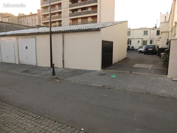 Parking/box 1 pièce CHAMPIGNY SUR MARNE 