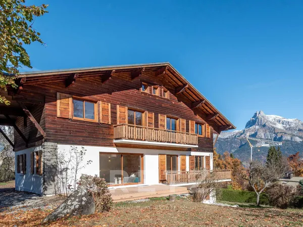 Conbloux. Appartement de 109 m² en rez-de-jardin 