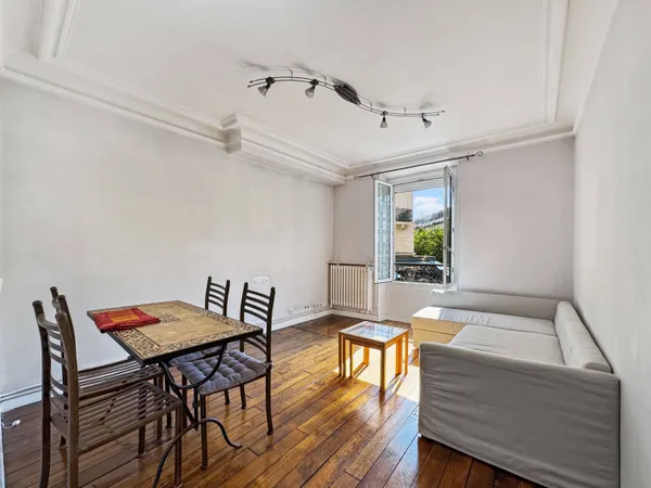 Vends appartement 46m² T2 de charme à Nation - pour allier l'authentique et le moderne 