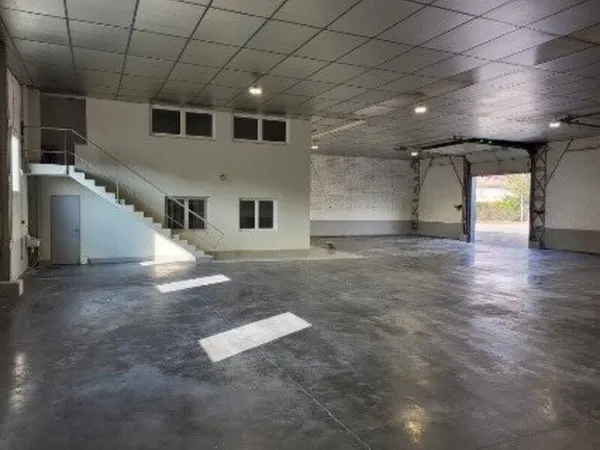 Local d'activité 510 m² 