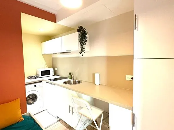 Studio meublé avec terrasse sans vis à vis 