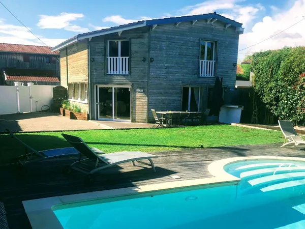 Maison 8 pièces 165 m² 