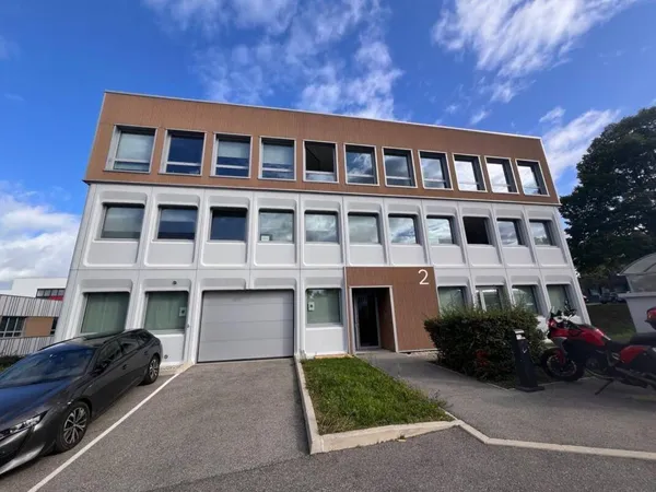 Bureaux 343 m² 