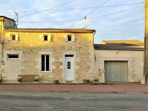 Maison en pierre 110 m2 3 chambres Saint-Ciers-sur-Gironde 