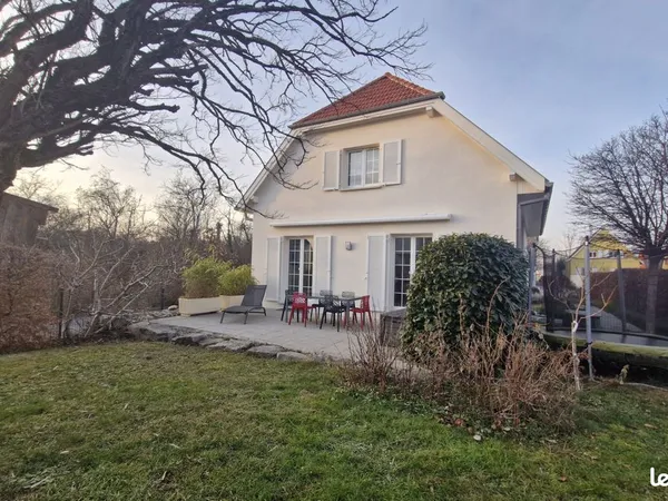 Maison 6 pièces 145 m² 