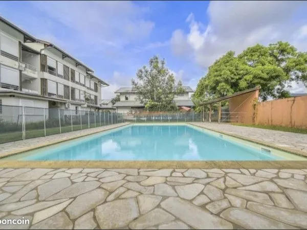 T2 64m2 -à Cayenne - Résidence piscine 