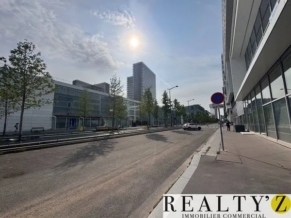 Boutique 2 pièces 495 m² 