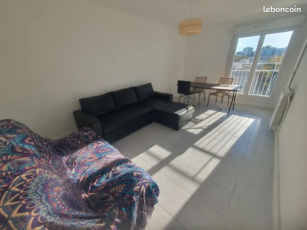 Appartement T4 meublé rénové - résidence sécurisée, exposé sud, balcon - Montpellier 