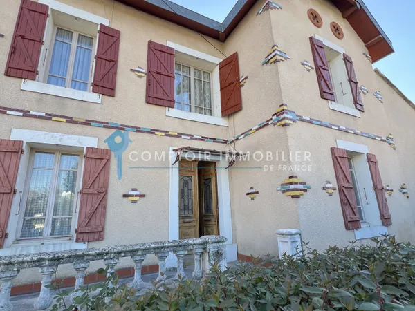 Maison de village avec charme de l'ancien et dépendances 