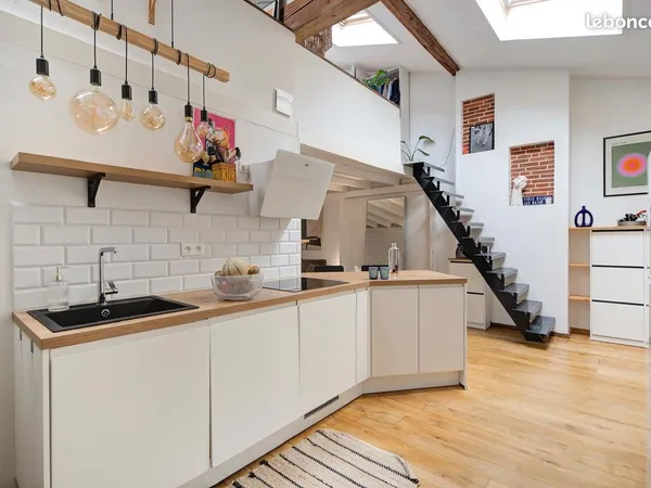 Loft 2 pièces 62 m² 