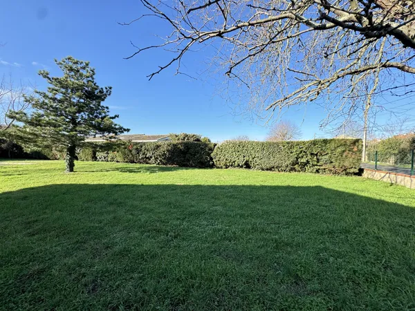 Terrain à bâtir de 370 M2 