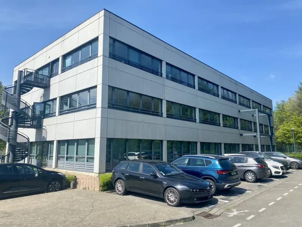 Bureaux 227 m² 