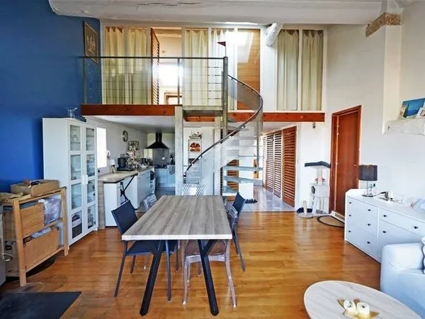 Duplex 5 pièces 121 m² 