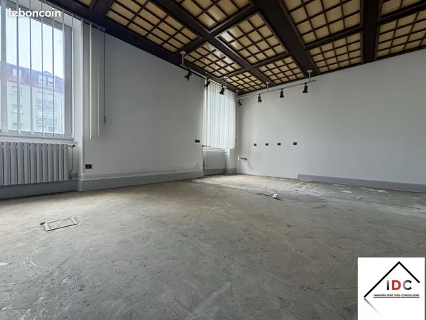 Local 159 m² Sarrebourg 