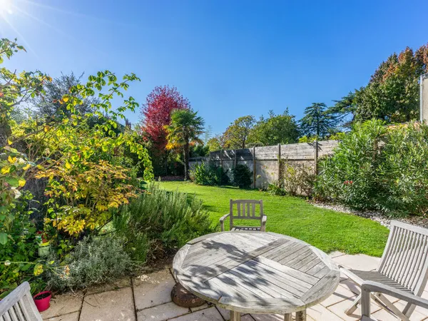 Maison lumineuse et familiale. 4 chambres, 140 m² 