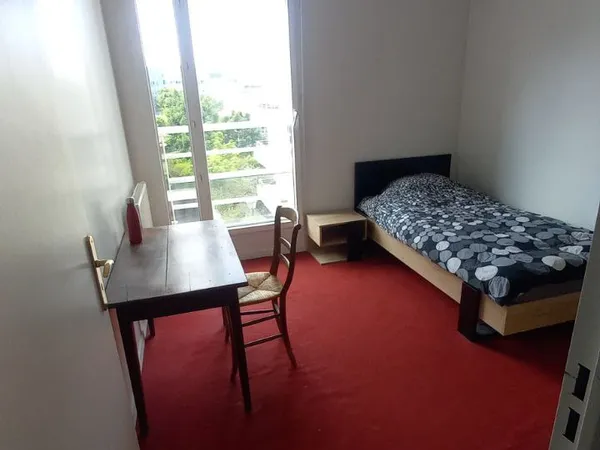 Propose chambre en colocation appartement 82m² Massy 