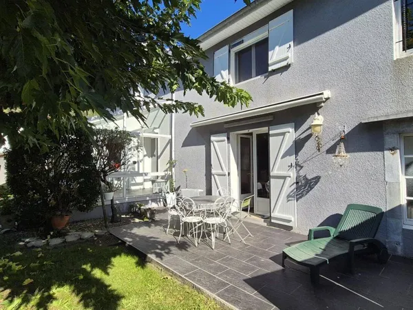 Maison 7 pièces 192 m² 
