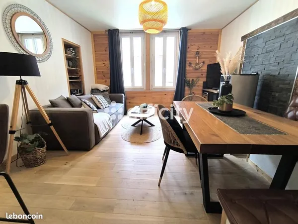 Triplex 3 pièces 84 m² 