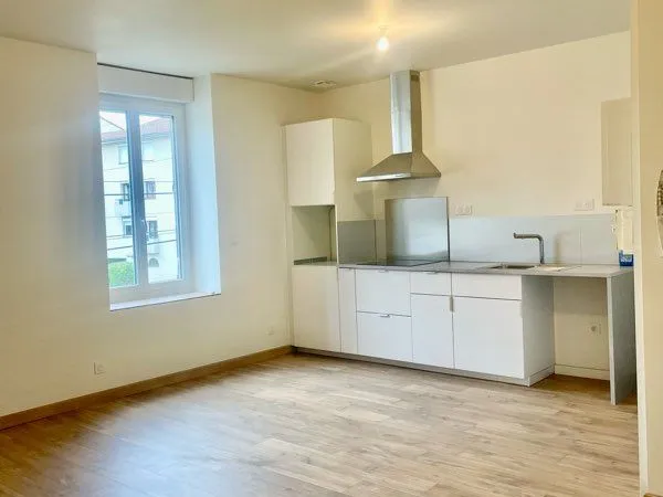 À louer grand T2 neuf 52m2 