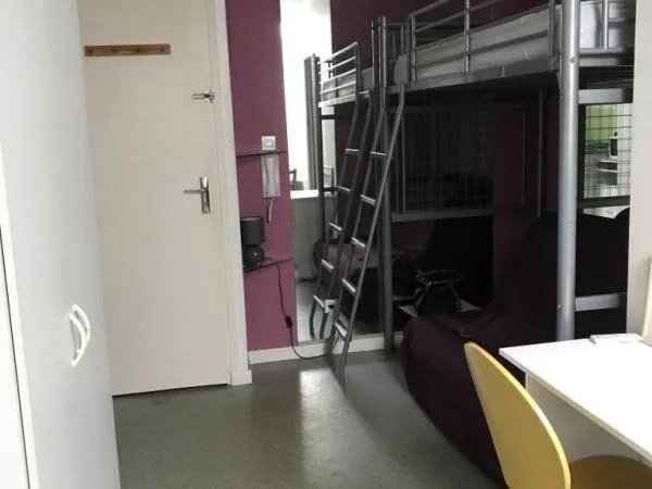 Studio 1 pièce 16 m² 