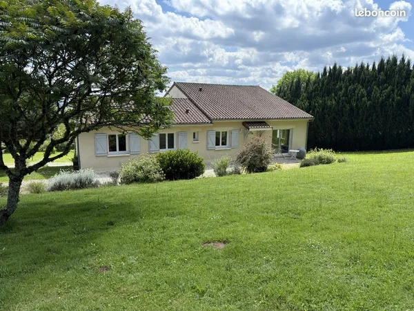 Pavillon 4 pièces 137 m² 