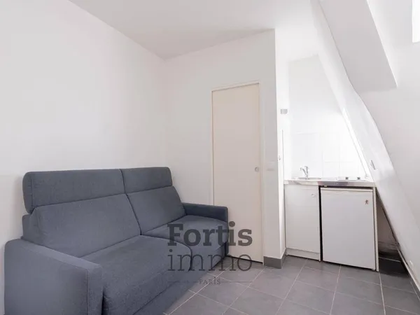 Appartement 1 pièce 9 m² 