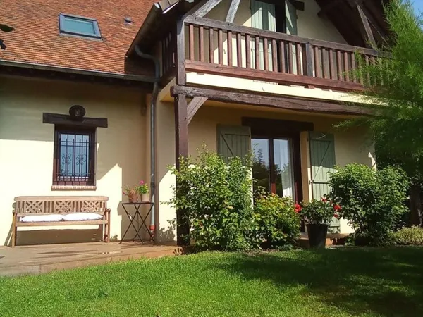 Belle maison de charme à 15 mn de Troyes. 